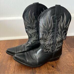 Laredo Birchwood Black Embroidered Point Toe Cowboy Boots Leather 10 D 68420